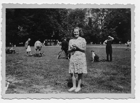 Gerda Oncken in Rastede, Germany, July 1948